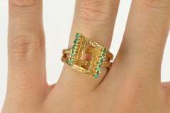 14K Yellow Gold Retro Emerald Criss Cross Geometric Statement Ring