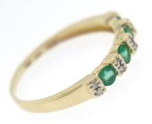 Gorgeous Emerald & Diamond Accent Ring