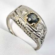 Antique Sapphire & Diamond Filigree Ring
