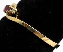 Sweet Vintage Ruby Ring in Gold