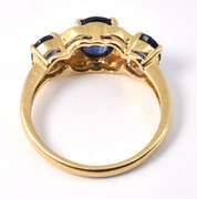 Attractive 3 Sapphire Ring