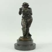 Fashion Woman Drinking Bronze Statue