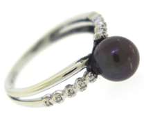 Flashy 7.5mm Black Pearl Ring w Diamond Accent
