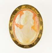 10K Yellow Gold Etched Design Victorian Carved Lady Cameo Pendant/Pin