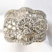 Sparkling Bold Gold Diamond Cluster