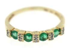 Gorgeous Emerald & Diamond Accent Ring
