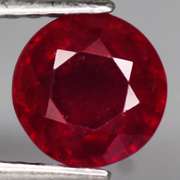 Gorgeous deep red 2.53ct Ruby solitaire