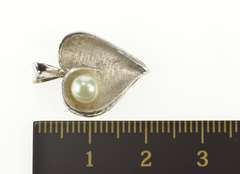14K White Gold Pearl Inset Retro Curved Ornate Heart Love Pendant