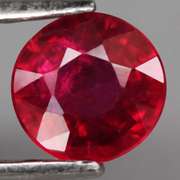 Beautiful deep red 1.04ct Ruby solitaire