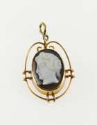 10K Yellow Gold Ornate Carved Carnelian Cameo Victorian Charm/Pendant