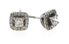 Elegant Vera Wang Diamond Stud w Sapp Stud