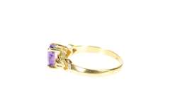 14K Yellow Gold Ornate Oval Amethyst Scalloped Detail Ring