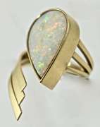Exciting 14K Designer Opal Ring