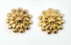 Intricate High Karet Stud Earrings