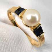 Tasteful Pearl and Sapphire Ring