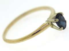 Beautiful Oval Sapphire Yellow Gold Ring