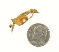 10K Yellow Gold Victorian Moon Pearl Peas in a Pod Lily Pin/Brooch