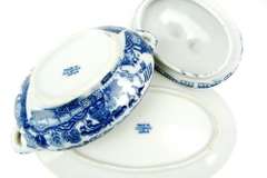Occupied Japan Miniature Blue Willow Tureen & Tray