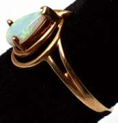 Lovely Diamond & Opal Ring in Yellow Gold