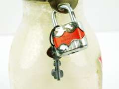 Vintage 1/2 Pint Glass Coin Bank w/Lock & Key