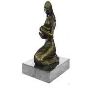 Breast Feeding Mother Baby Nursing Infant Bronze Statue