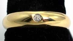 14KT Band Ring with Diamond Accent
