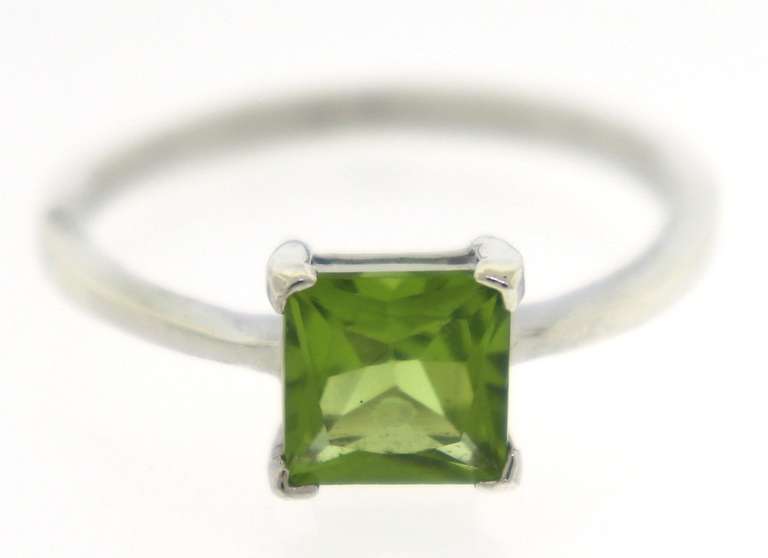 Sterling Silver Peridot Ring