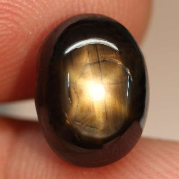 Stunning 11.72ct unheated Star Sapphire