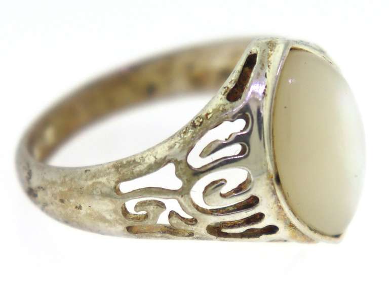 Sterling Silver Mother of Pearl ring