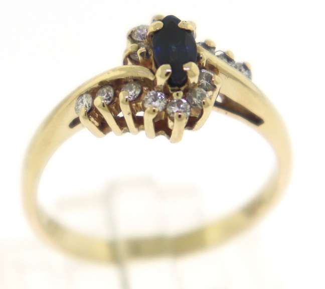 Beautiful 14kt YG Sapphire and Diamond Halo Ring