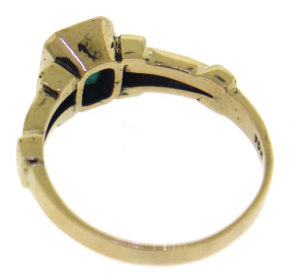 Fabulous 18kt Emerald Split Shank Ring