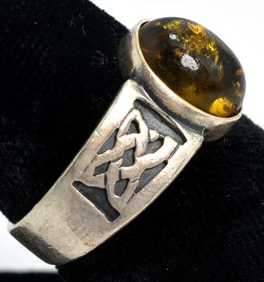 Vintage Sterling Silver Amber Ring