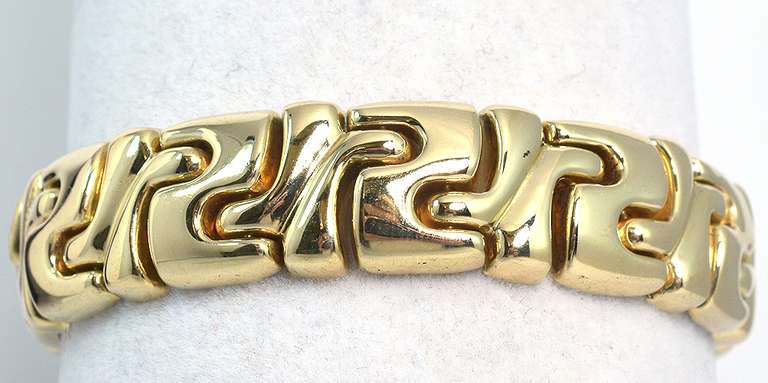 Interesting Unique-Link Bracelet in 14KT Yellow Gold