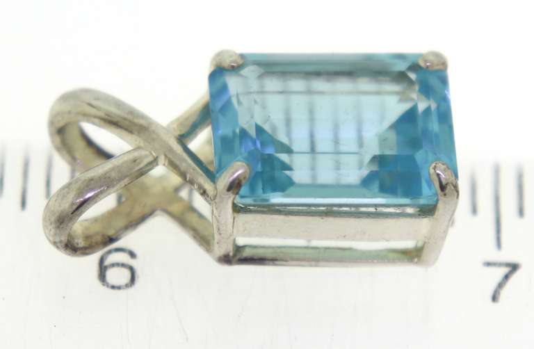 Sterling Silver Blue Topaz Pendant