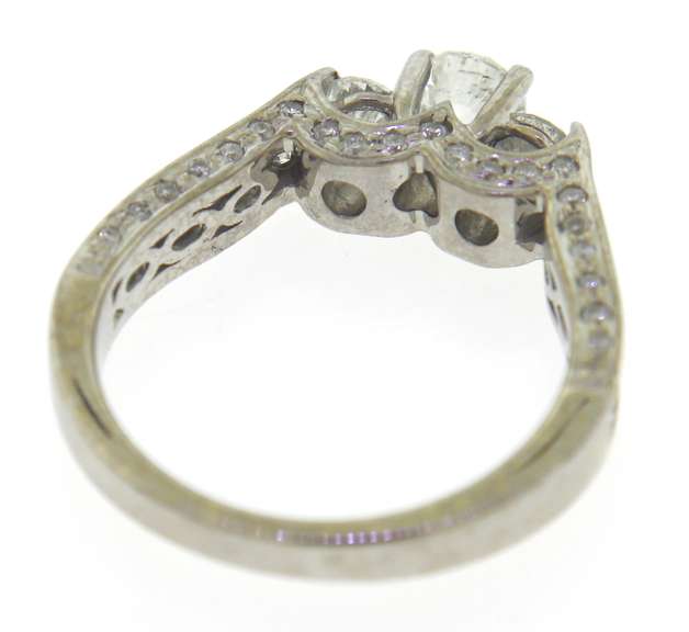 Handsome White Gold 1.50ctw Diamond Ring