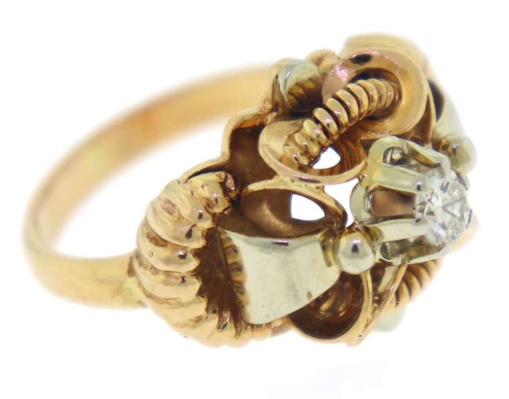 Fabulous 18kt YG Diamond Ring