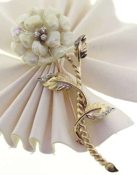 Wonderful 14kt YG Fresh Water Pearl & Diamond Accent Flower Brooch