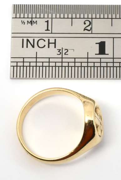 Easy to Wear Cross Signant Ring