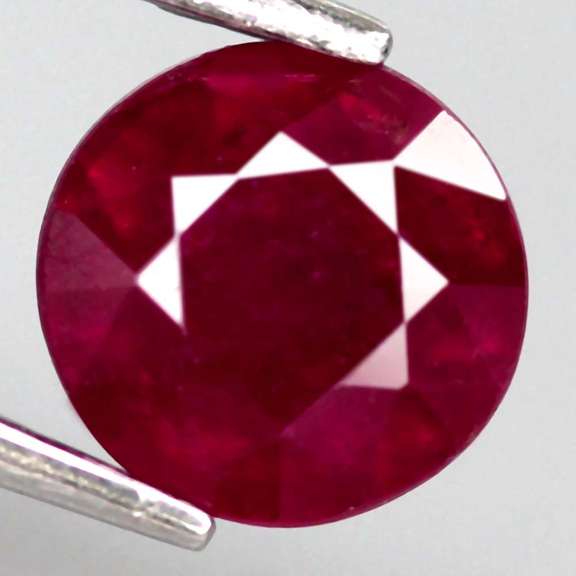 Amazing blood red 2.14ct Ruby solitaire