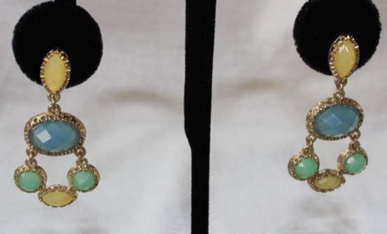 A Very Sexy  Fashion  Design Earrings