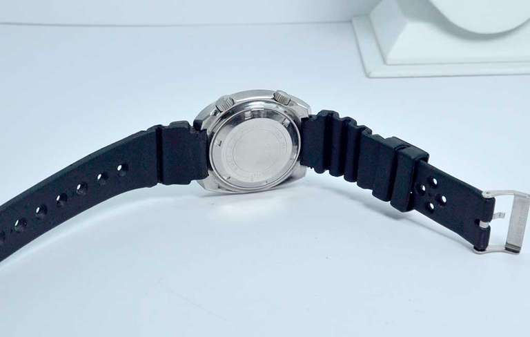 Rare Bulova Accutron Deep Sea 666 Diver