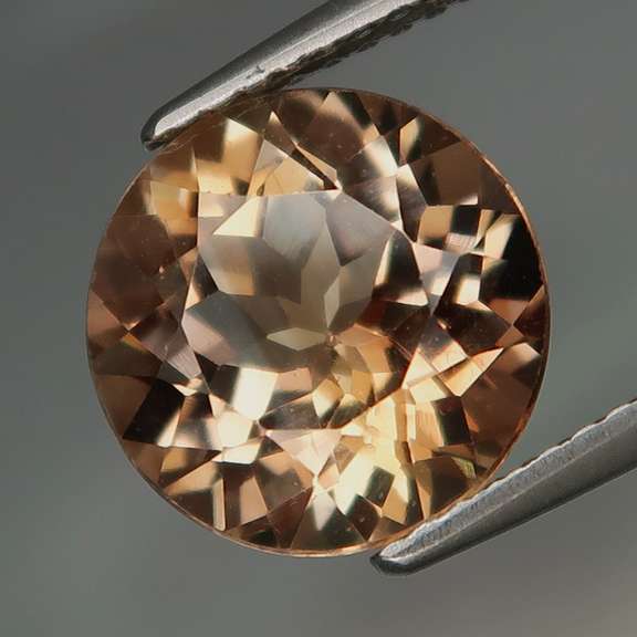 Amazing 4.68ct amber Imperial Topaz