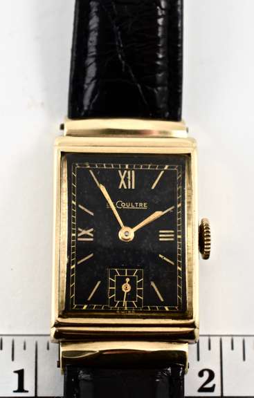 Wonderful Vintage Man's 14K LeCoultre Gold Watch