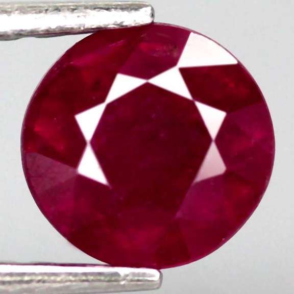 Amazing blood red 2.14ct Ruby solitaire