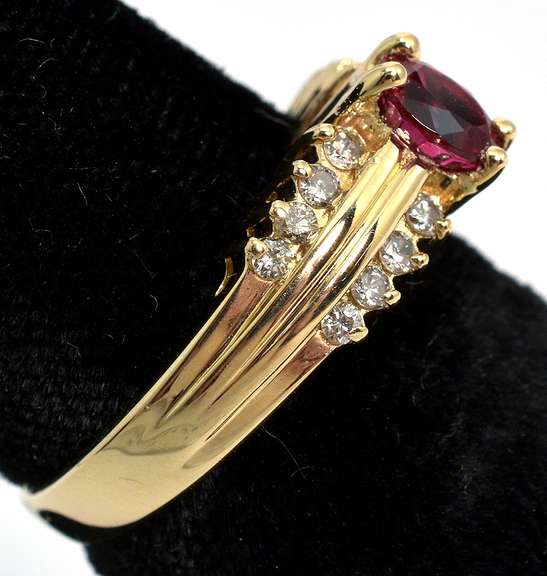 Vibrant Red Spinel & Diamond Ring in 14KT Yellow Gold