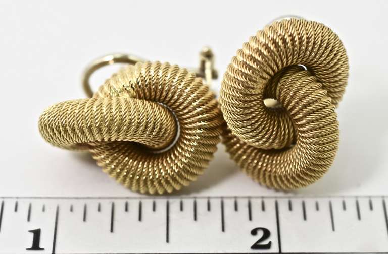 Exquisitely-Made 18K Entwined-Circles Earrings