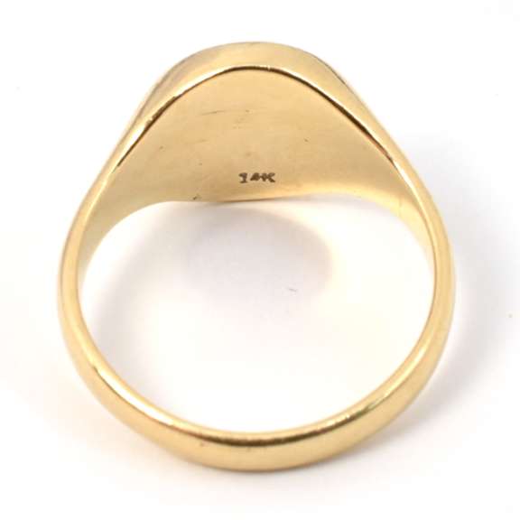 Easy to Wear Cross Signant Ring