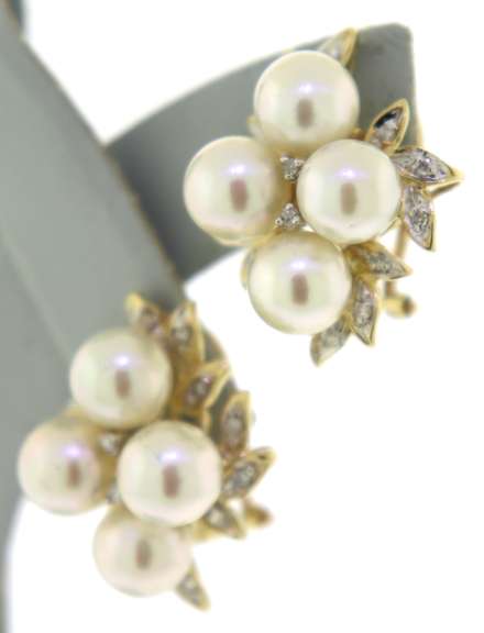 Glowing Pearl and Diamond Yellow Gold Earrings