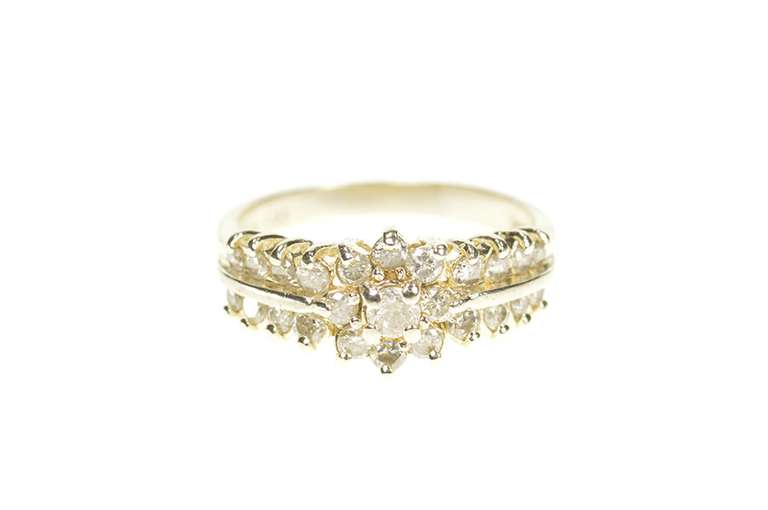 14K Yellow Gold 0.83 Ctw Diamond Round Cluster Engagement Ring