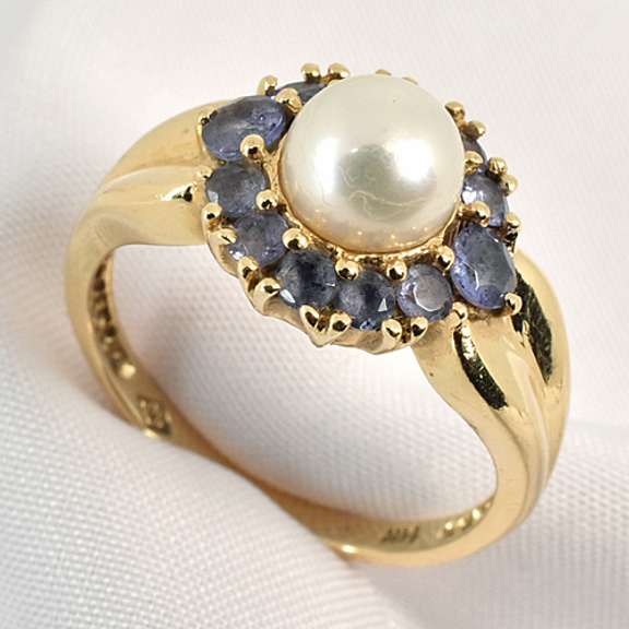 Pearl and Iolite Ring